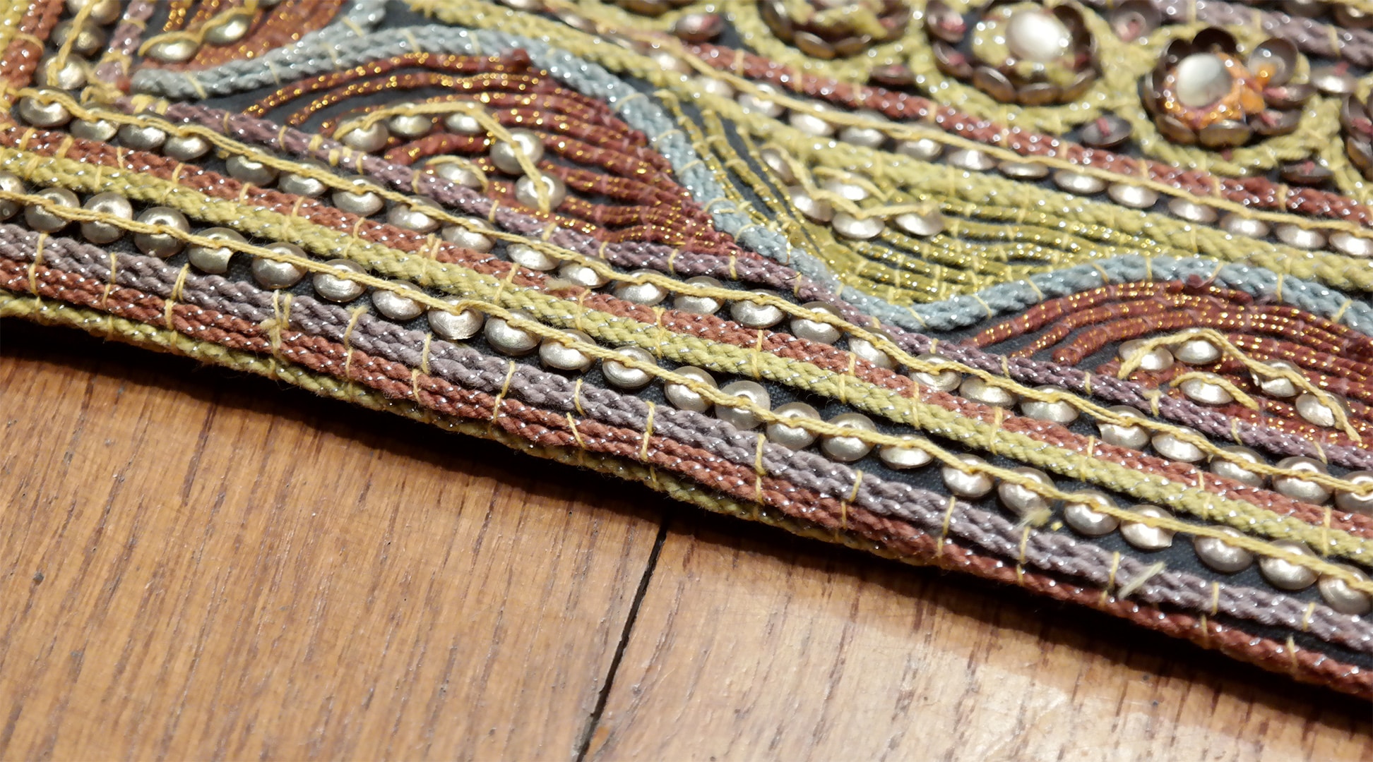 KR-1151-antik-Kalaga-himzesu-falikep-l KR-1151-antik-Kalaga-himzesu-falikep-l