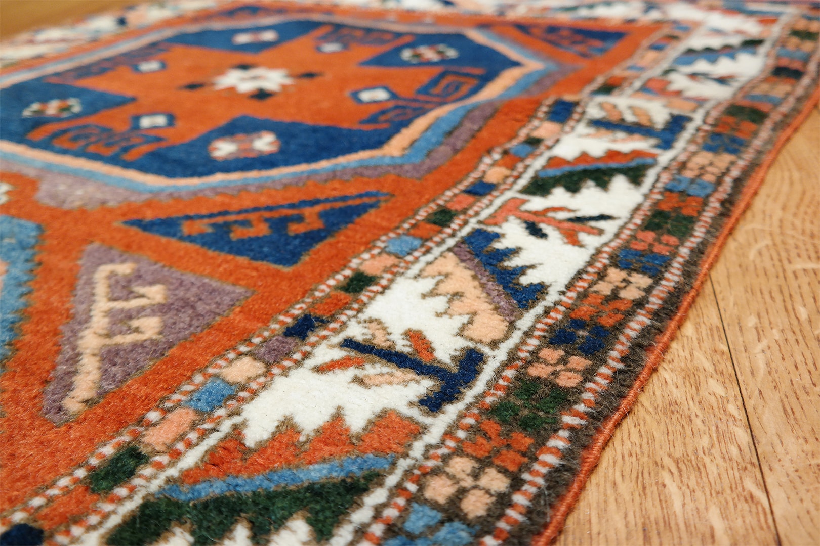 KR1815-Konya-csomozott-futoszonyeg-torokorszagbol-c KR1815-Konya-csomozott-futoszonyeg-torokorszagbol-c