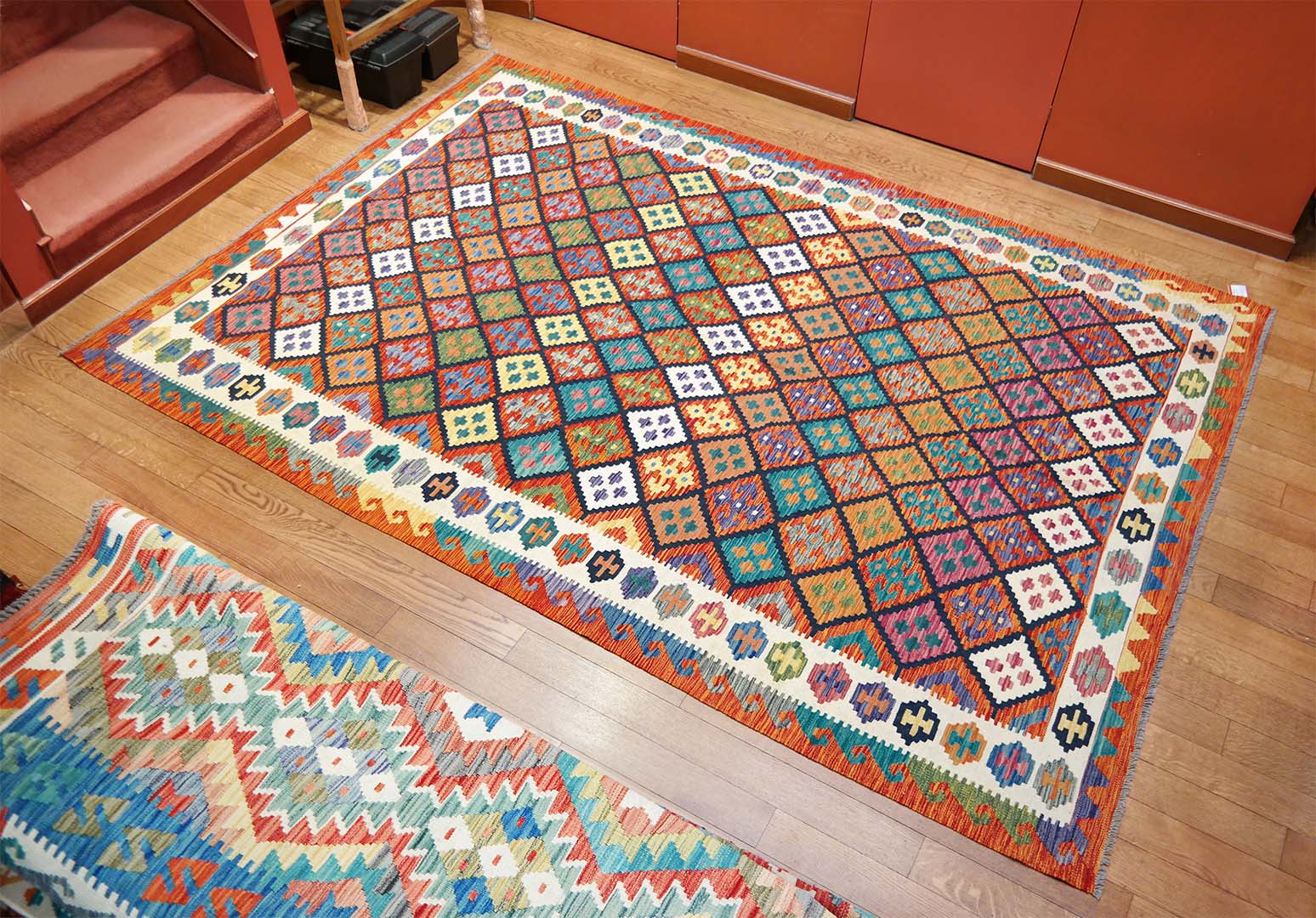 SPM-30-1539-kezi-szovesu-pakisztani-kilim-szonyeg-b.