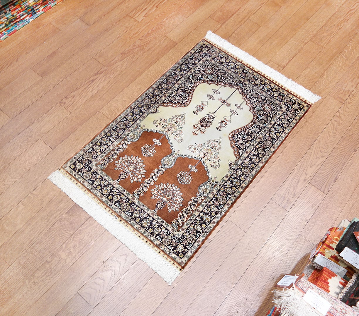 Kínai selyem szőnyeg 123 x 79 cm-KR1995-kimagaslo-minosegu-selyem-szonyeg-kinabol-k