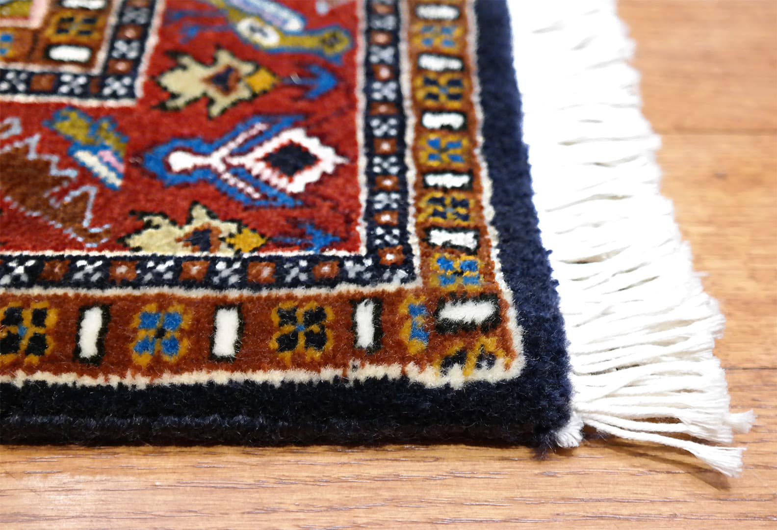 SAMSUNG CSC Karadja iráni szőnyeg 150 x 100 cm-KR2500-karadja-új-kézi-csomózású-gyapjú-szőnyeg-Iránból-b