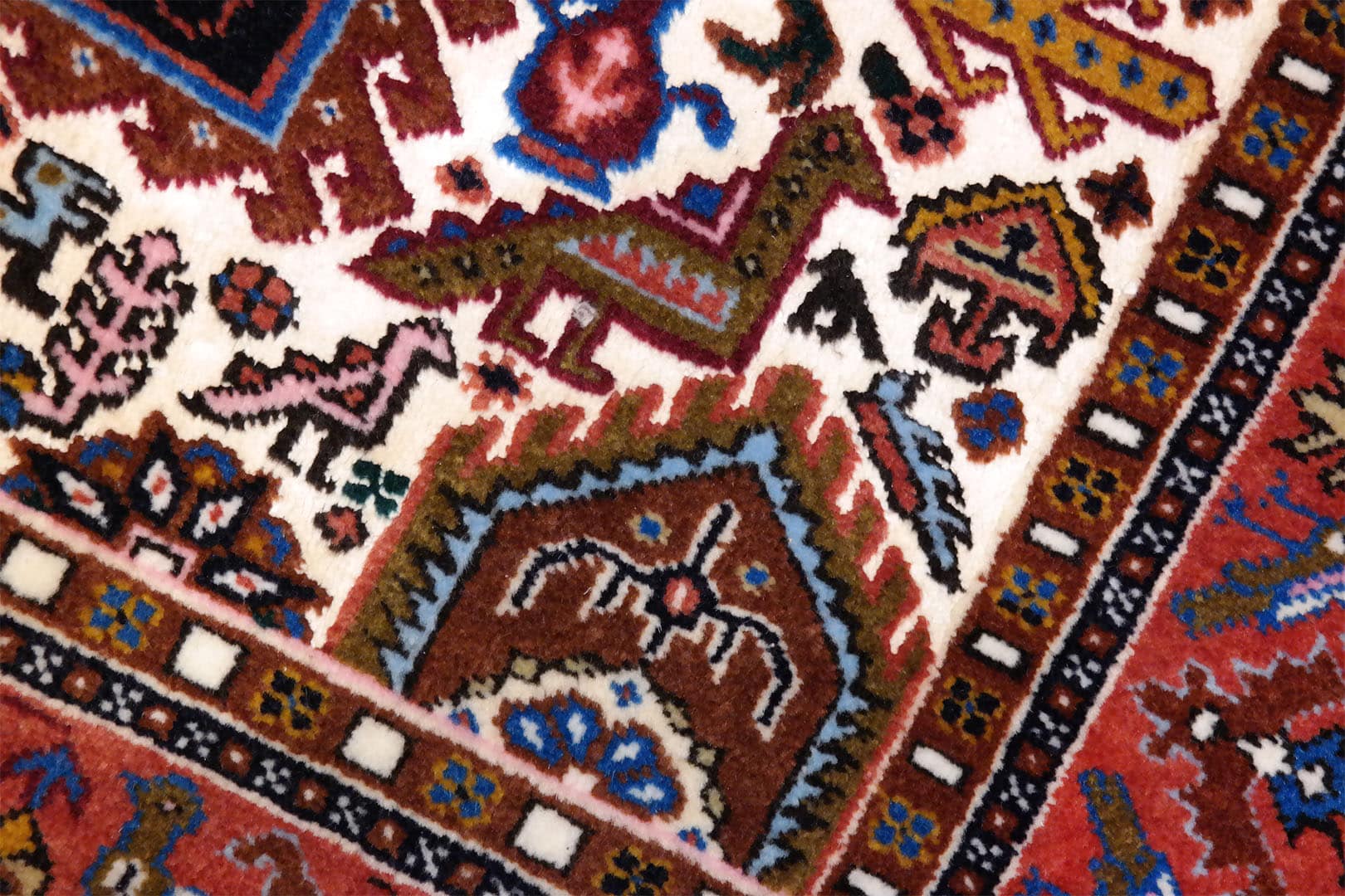 SAMSUNG CSC Karadja iráni szőnyeg 150 x 100 cm-KR2500-karadja-új-kézi-csomózású-gyapjú-szőnyeg-Iránból-j