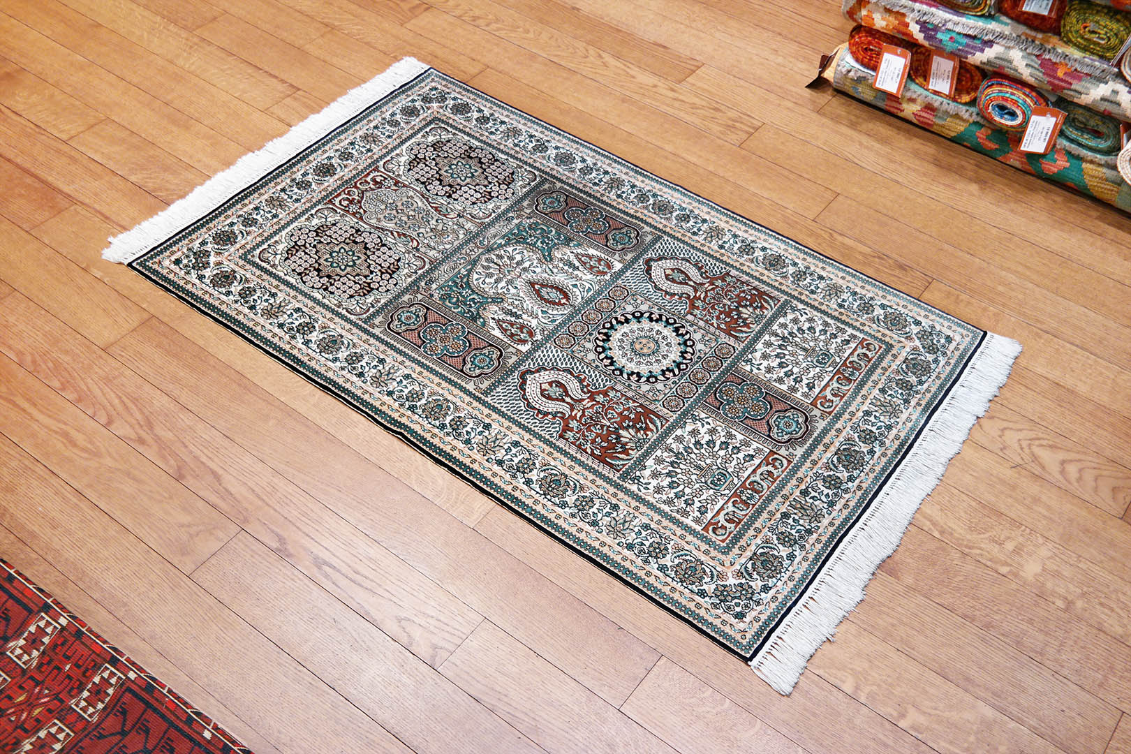 SAMSUNG CSC Kínai selyem szőnyeg 135 x 68 cm