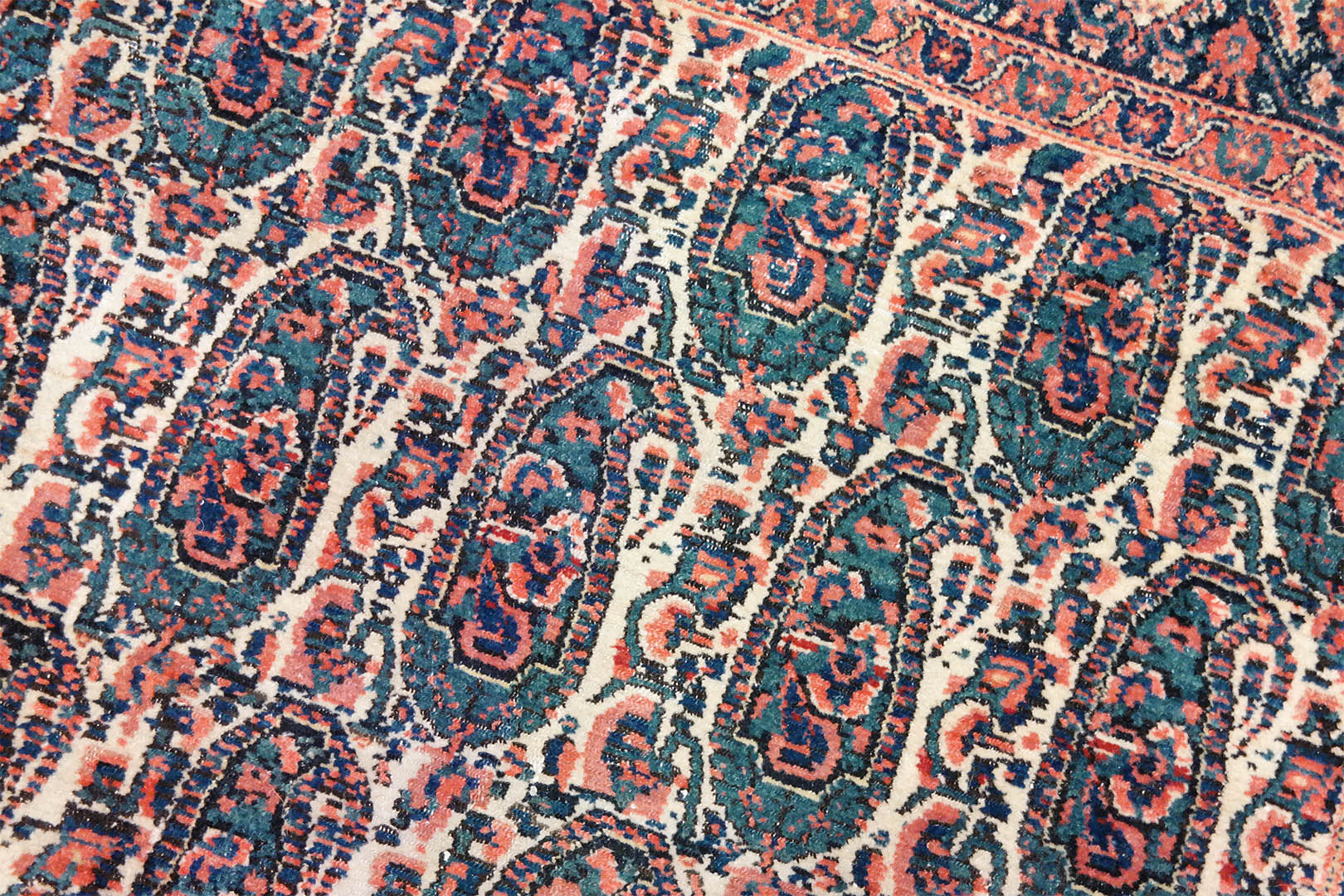 SAMSUNG CSC Szenné antik szőnyeg 190 x 134 cm