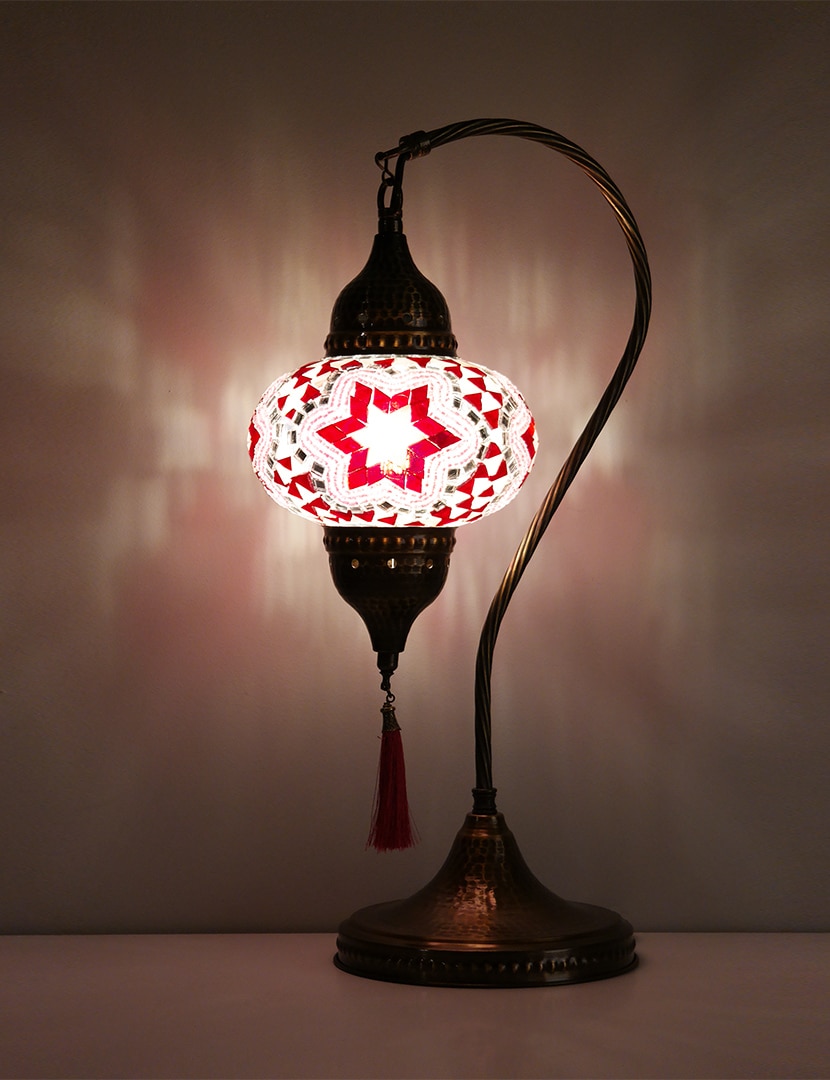 Rózsaszín karos lámpa - MN3DMO-RSZ1-mozaikuveg-karos-lampa-torokorszagbol-b