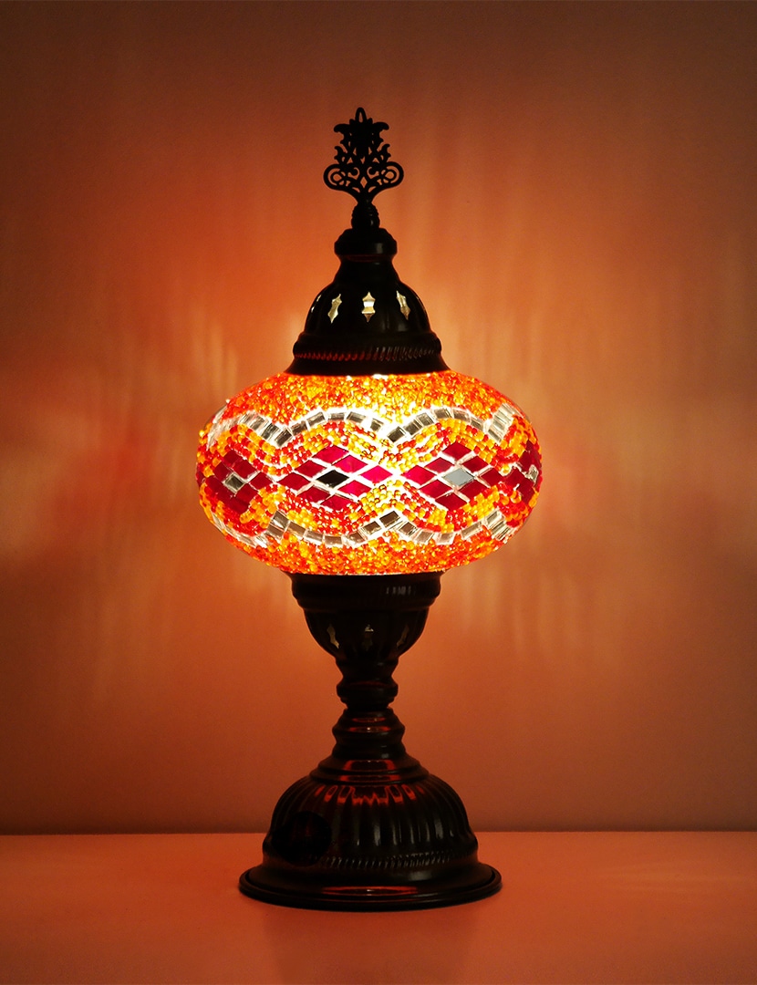 SAMSUNG CSC Piros asztali lámpa - BTM17-NP13-mozaikuveg-asztali-lampa-torokorszagbol-b