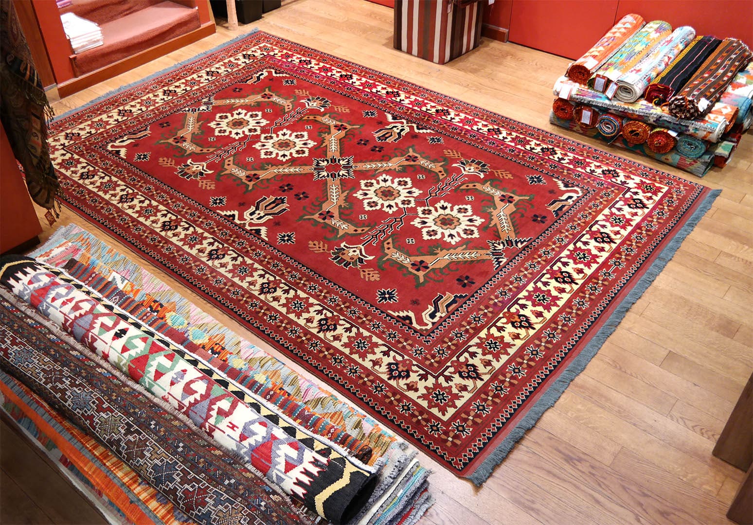 Kargai afgán szőnyeg 308 x 202 cm - KR2109-kargai-kezi-csomozasu-gyapju-szonyeg-afganisztanbol-e Kargai afgán szőnyeg 308 x 202 cm - KR2109-kargai-kezi-csomozasu-gyapju-szonyeg-afganisztanbol-e