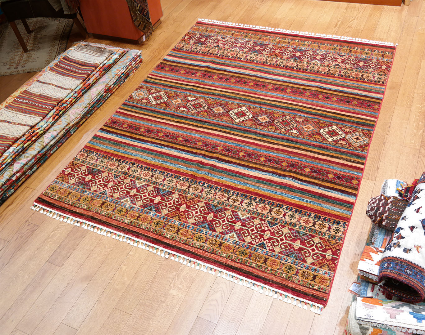 Khorjin gyapjú szőnyeg 231 x 178 cm - SP130-092-khorjin-kezi-csomozasu-gyapju-szonyeg-pakisztanbol-l