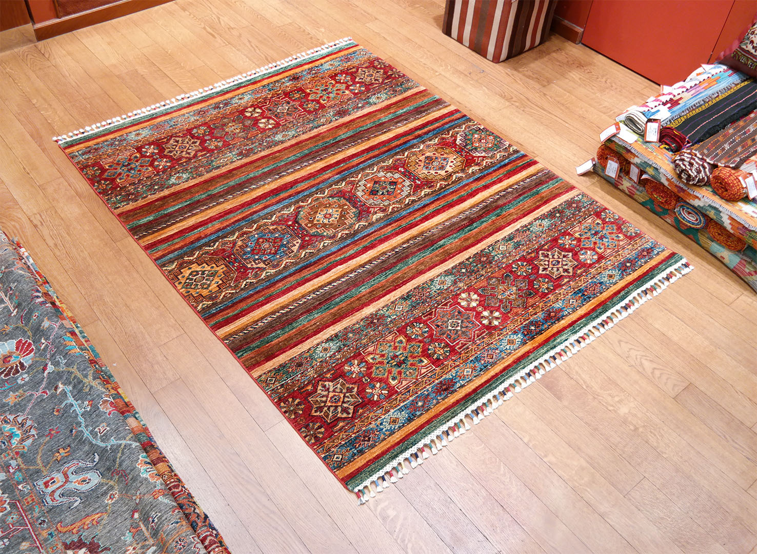 Khorjin szőnyeg 197 x 159 cm - SP130-098-khorjin-kezi-csomozasu-gyapju-szonyeg-pakisztanbol-h Khorjin szőnyeg 197 x 159 cm - SP130-098-khorjin-kezi-csomozasu-gyapju-szonyeg-pakisztanbol-h