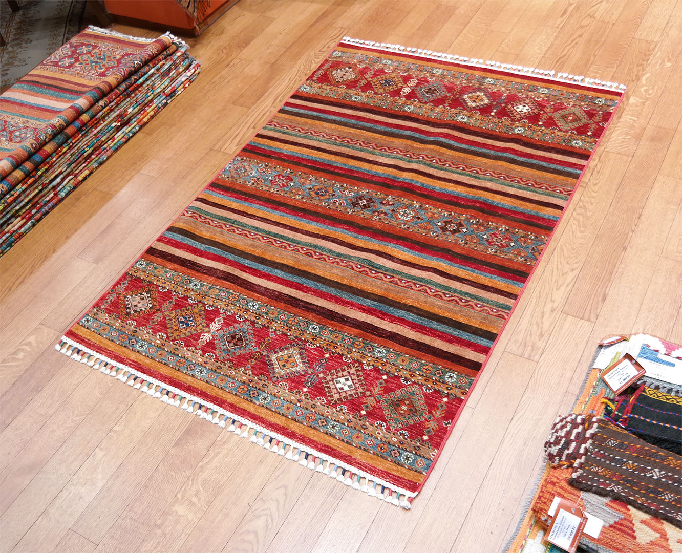 Khorjin szőnyeg 189 x 125 cm - SP130-099-khorjin-kezi-csomozasu-gyapju-szonyeg-pakisztanbol-m