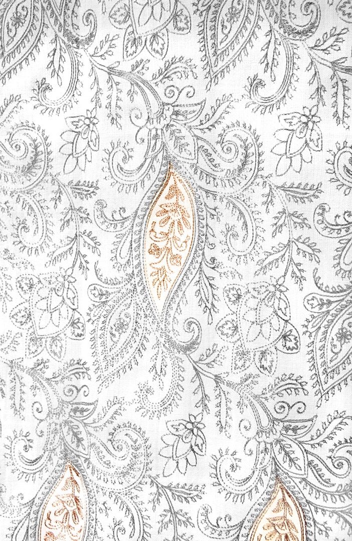 Selyem hímzett fehér stóla - EXGY24-EF-himzett-gyapju-selyem-sal-indiabol-e Selyem hímzett fehér stóla - EXGY24-EF-himzett-gyapju-selyem-sal-indiabol-e