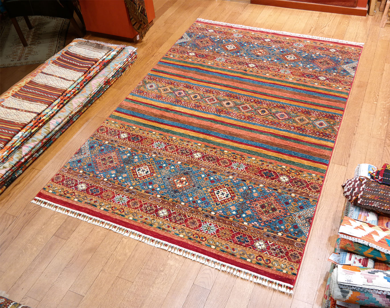 Khorjin gyapjú szőnyeg 249 x 168 cm - SP130-094-khorjin-kezi-csomozasu-gyapju-szonyeg-pakisztanbol-n