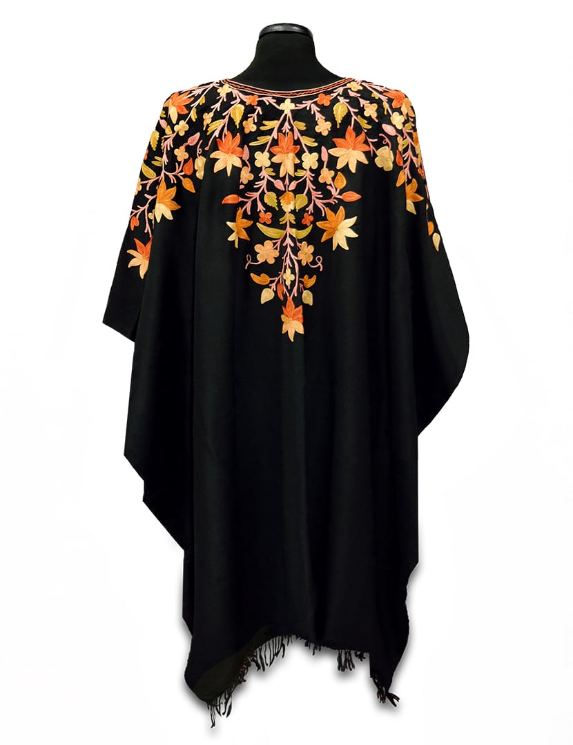 KPOE-FSZ10-himzett-noi-poncso-1 Hímzett női poncsó