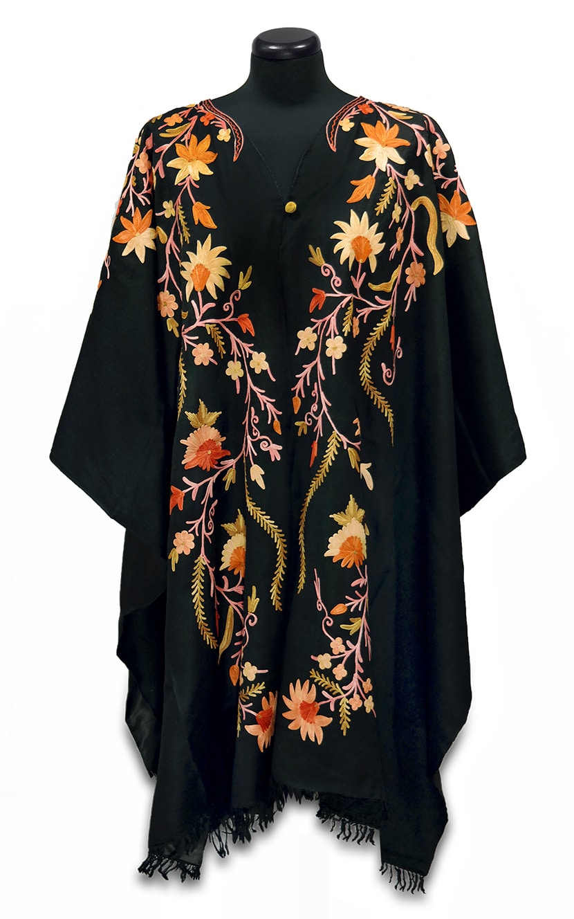 Hímzett női poncsó 2