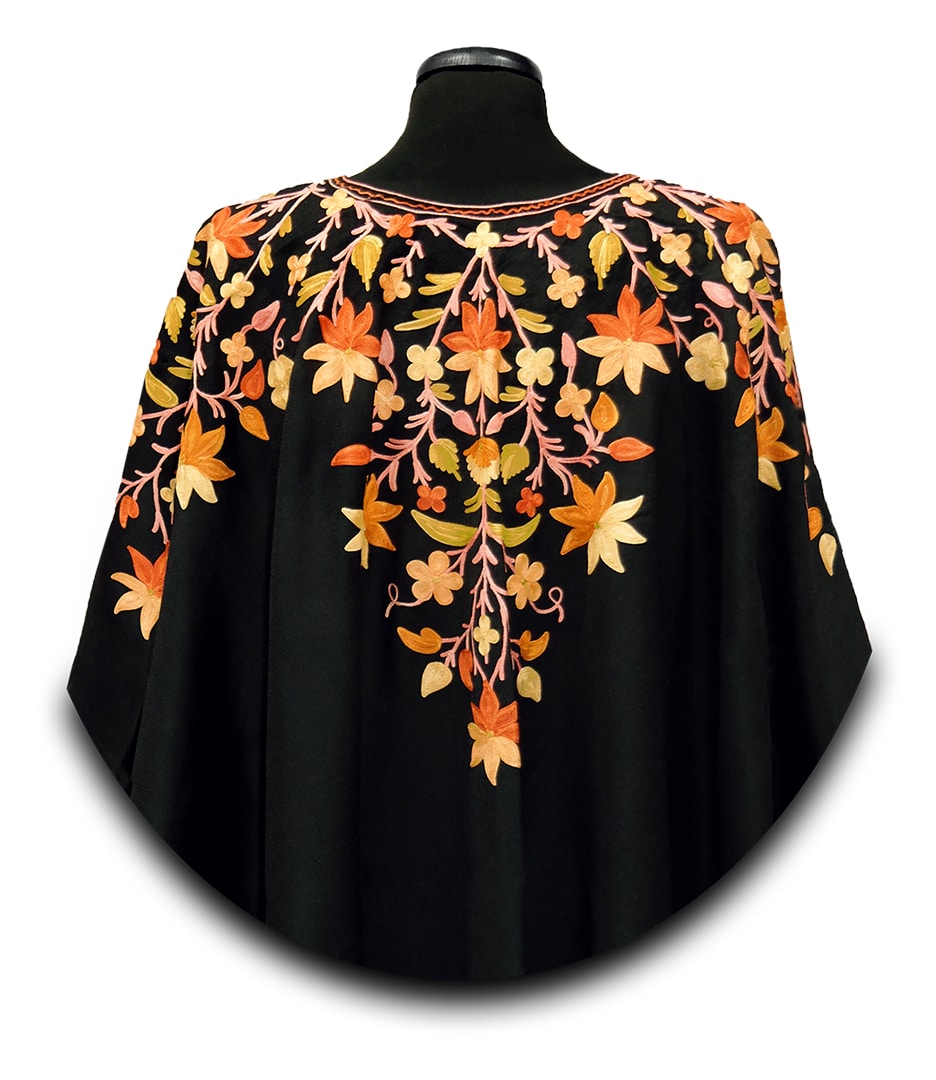 KPOE-FSZ10-himzett-noi-poncso-5 Hímzett női poncsó 5