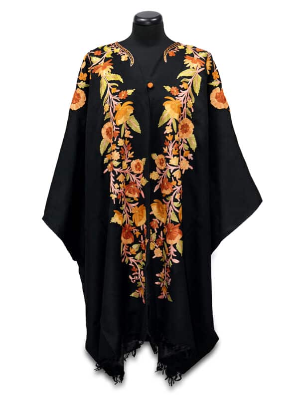 Sárgásbarna színű hímzett poncsó - KPOE-FSZ15-noi-himzett-gyapju-poncso-indiabol-a