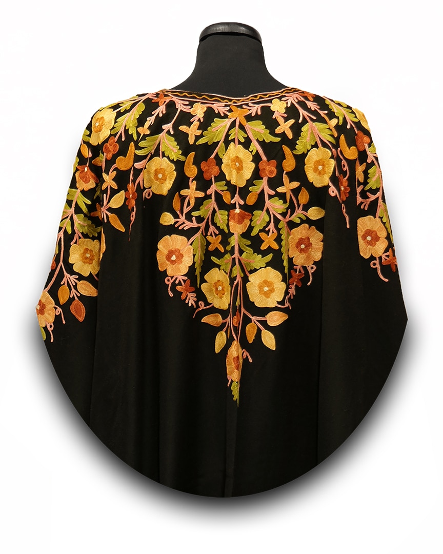 SAMSUNG CSC Zöldesbarna színű hímzett poncsó - KPOE-FSZ16-himzett-noi-gyapju-poncso-indiabol-bc