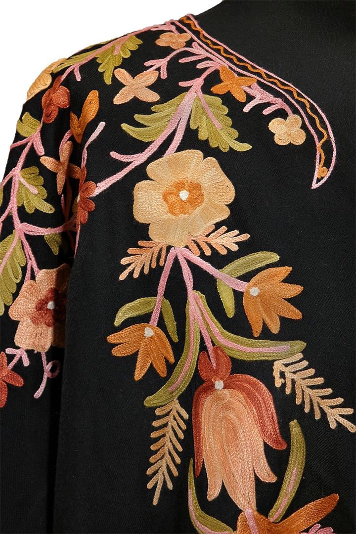 SAMSUNG CSC Zöldesbarna színű hímzett poncsó - KPOE-FSZ16-himzett-noi-gyapju-poncso-indiabol-dd