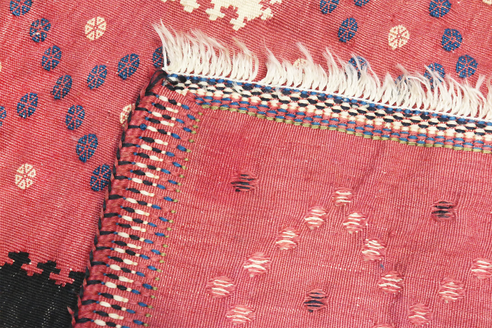 KR2275-sofreh-kilim-127-cm-x-127-cm-jpg-3 Sofreh kilim 127 x 127 cm