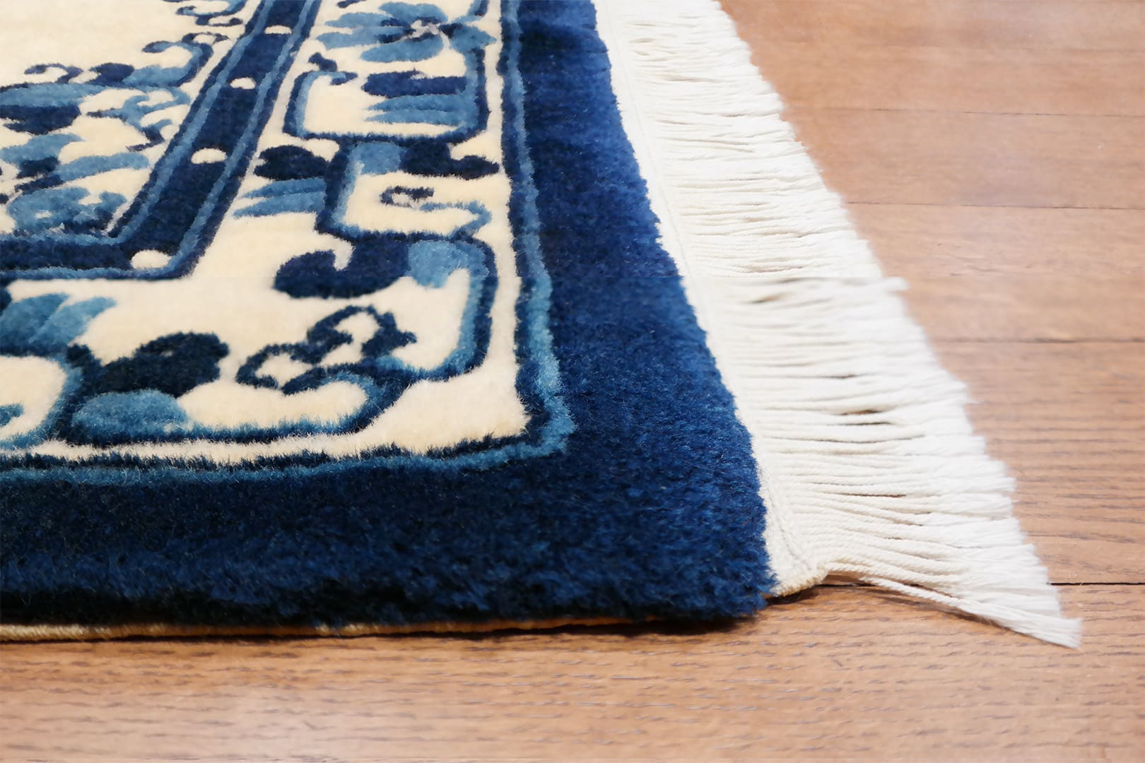 Old Chinese carpet 140 x 71 cm - KR2777-hand-knotted-wool-carpet-from-china-b Old Chinese carpet 140 x 71 cm - KR2777-hand-knotted-wool-carpet-from-china-b