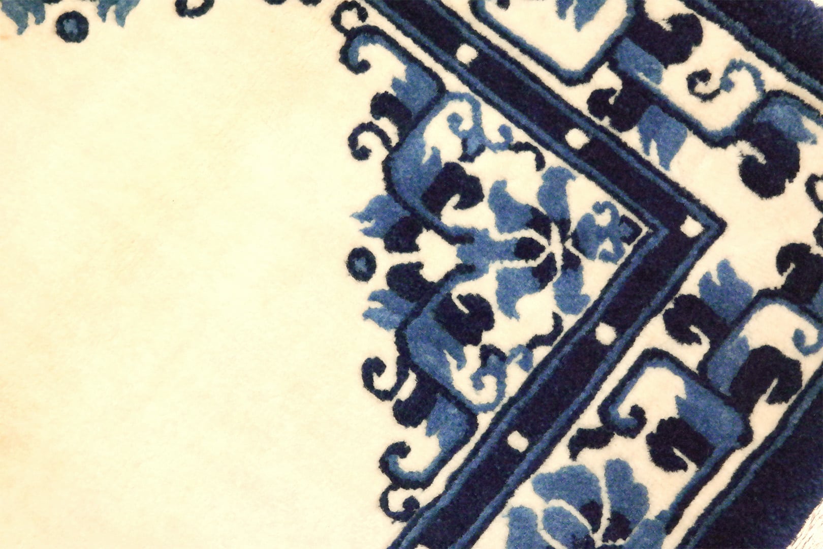 Old Chinese carpet 140 x 71 cm - KR2777-hand-knotted-wool-carpet-from-china-f Old Chinese carpet 140 x 71 cm - KR2777-hand-knotted-wool-carpet-from-china-f