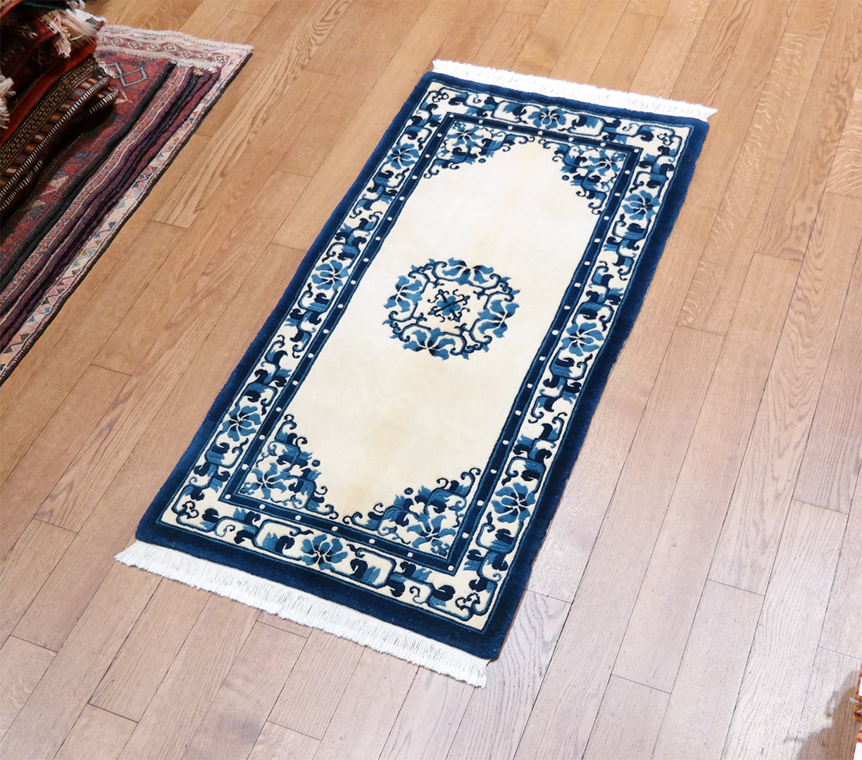 Old Chinese carpet 140 x 71 cm - KR2777-hand-knotted-wool-carpet-from-china-n Old Chinese carpet 140 x 71 cm - KR2777-hand-knotted-wool-carpet-from-china-n