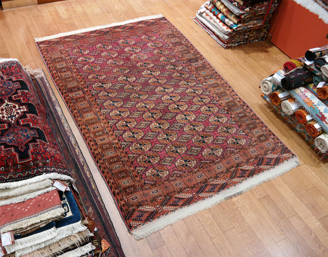 Tekke türkmén szőnyeg 245 x 155 cm - KR2607-tekke-kezi-szovesu-oreg-gyapju-szonyeg-turkmenisztanbol-h Tekke türkmén szőnyeg 245 x 155 cm - KR2607-tekke-kezi-szovesu-oreg-gyapju-szonyeg-turkmenisztanbol-h