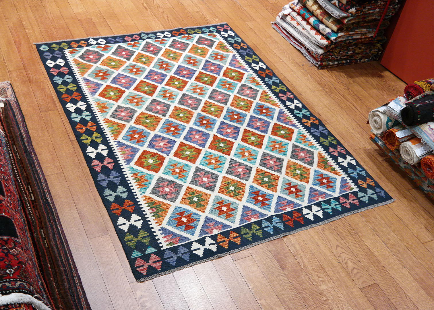 Kilim szövött szőnyeg 203 x 151 cm - SPM30-1883-maimana-kilim-kezi-szovesu-gyapju-szonyeg-pakisztanbol-b