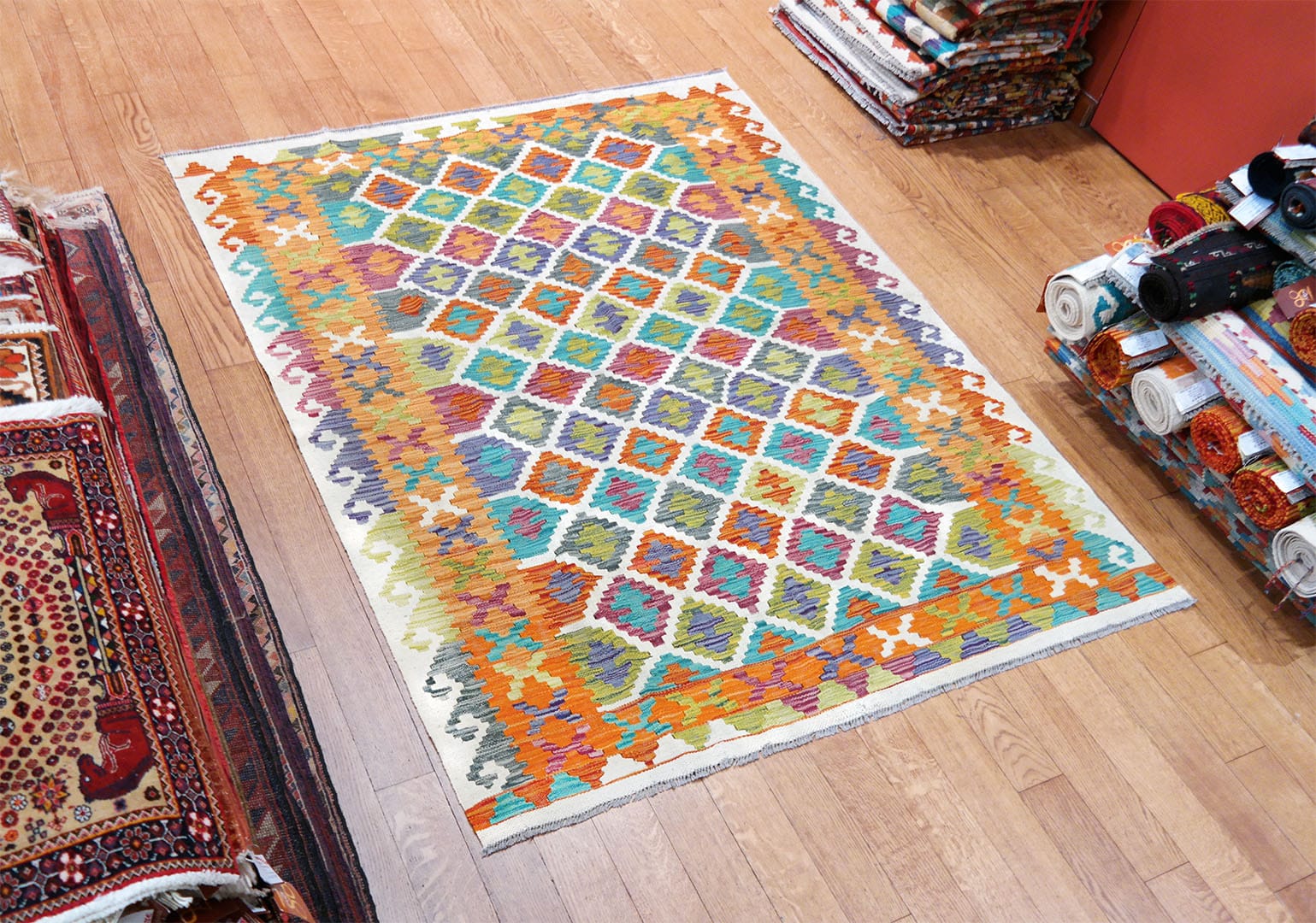 Kilim szövött szőnyeg 188 x 149 cm - SPM30-1893-maimana-kilim-kezi-szovesu-gyapju-szonyeg-pakisztanbol-b