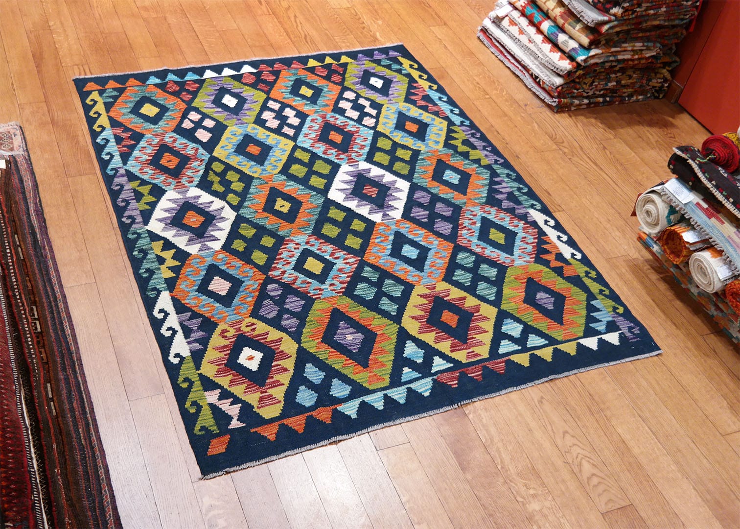 Kilim szövött szőnyeg 188 x 153 cm - SPM30-1906-maimana-kilim-kezi-szovesu-gyapju-szonyeg-pakisztanbol-b