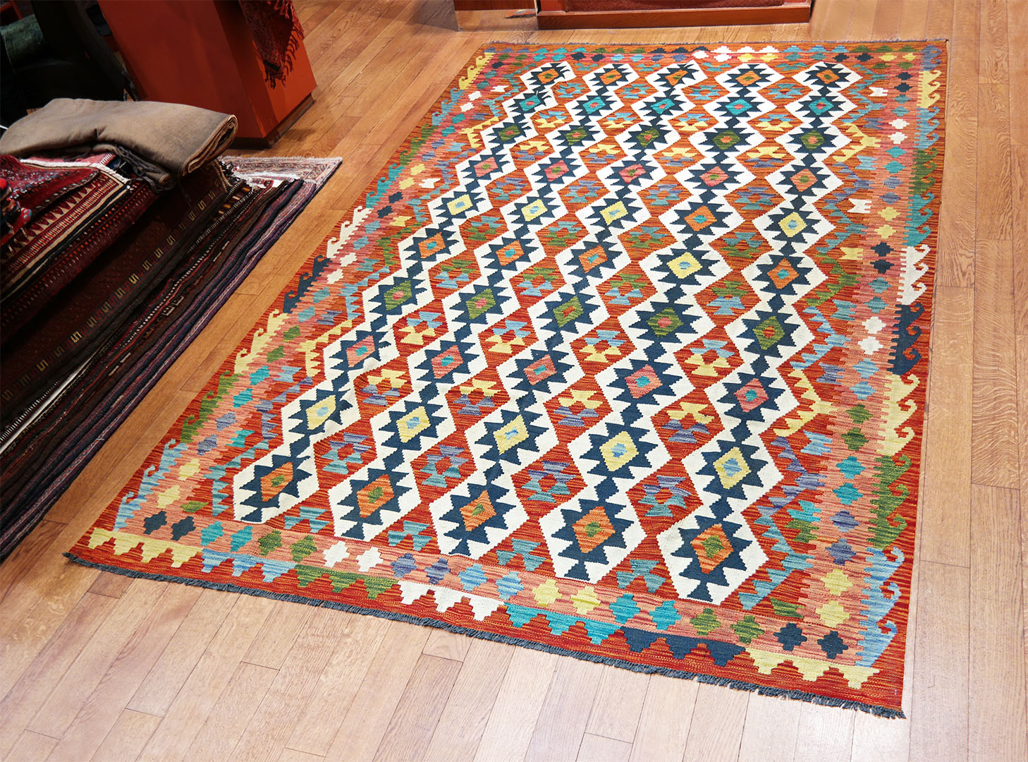 Kilim woven carpet 299 x 202 cm - SPM30-1860-maimana-kilim-hand-woven-wool-carpet-from-pakistan-c Kilim woven carpet 299 x 202 cm - SPM30-1860-maimana-kilim-hand-woven-wool-carpet-from-pakistan-c