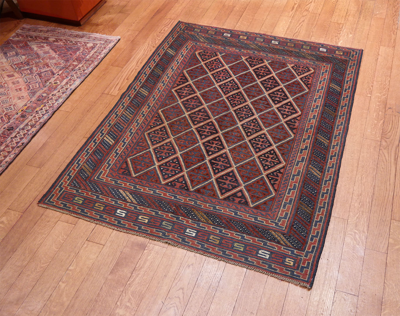 Musvani szőnyeg 191 x 147 cm - SMW-1517-mushvani-kezi-csomozasu-es-szovesu-gyapju-szonyeg-pakisztanbol-n