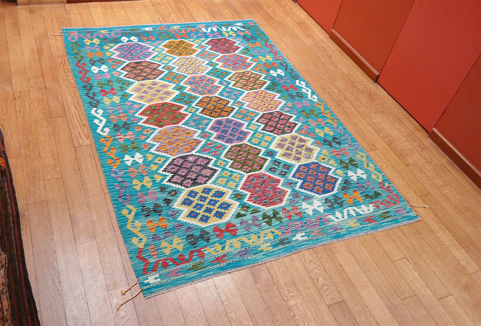 Kilim szövött szőnyeg 243 x 178 cm - SPM30-1737-maimana-kilim-kezi-szovesu-gyapju-szonyeg-pakisztanbol-b Kilim szövött szőnyeg 243 x 178 cm - SPM30-1737-maimana-kilim-kezi-szovesu-gyapju-szonyeg-pakisztanbol-b