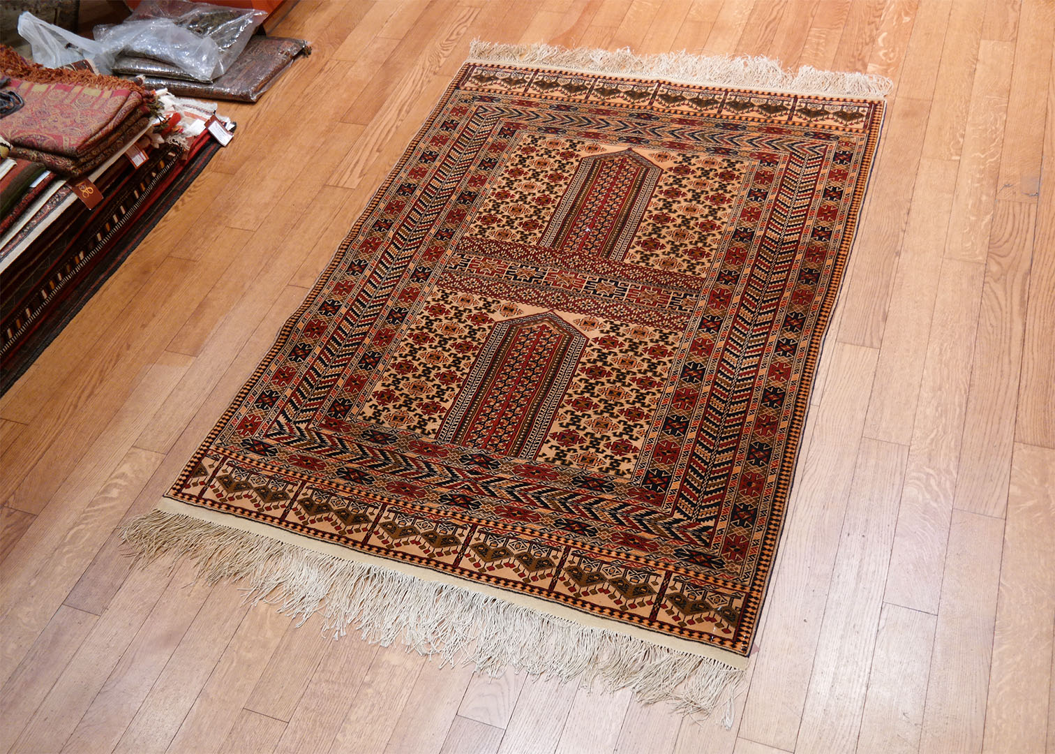 Engsi afgán szőnyeg 185 x 131 cm - EB-006-regi-ersari-gyapju-szonyeg-afganisztanbol-p