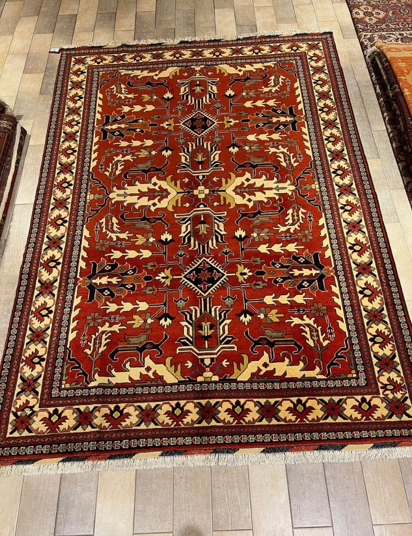 Kargai szőnyeg 304 x 209 cm