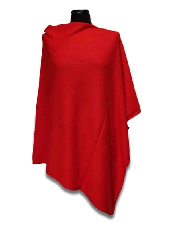 Piros kasmír poncsó