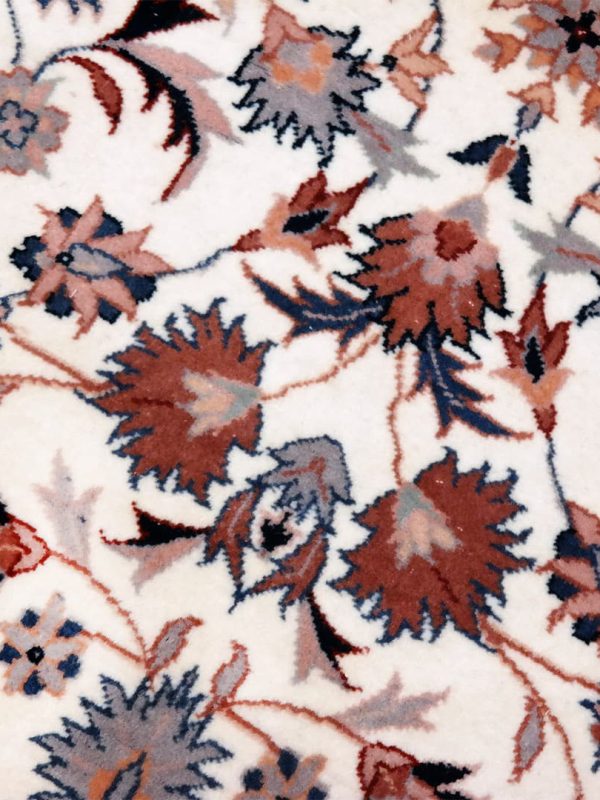 KR1963-kesan-kezzel-csomozott-irani-szonyeg-6